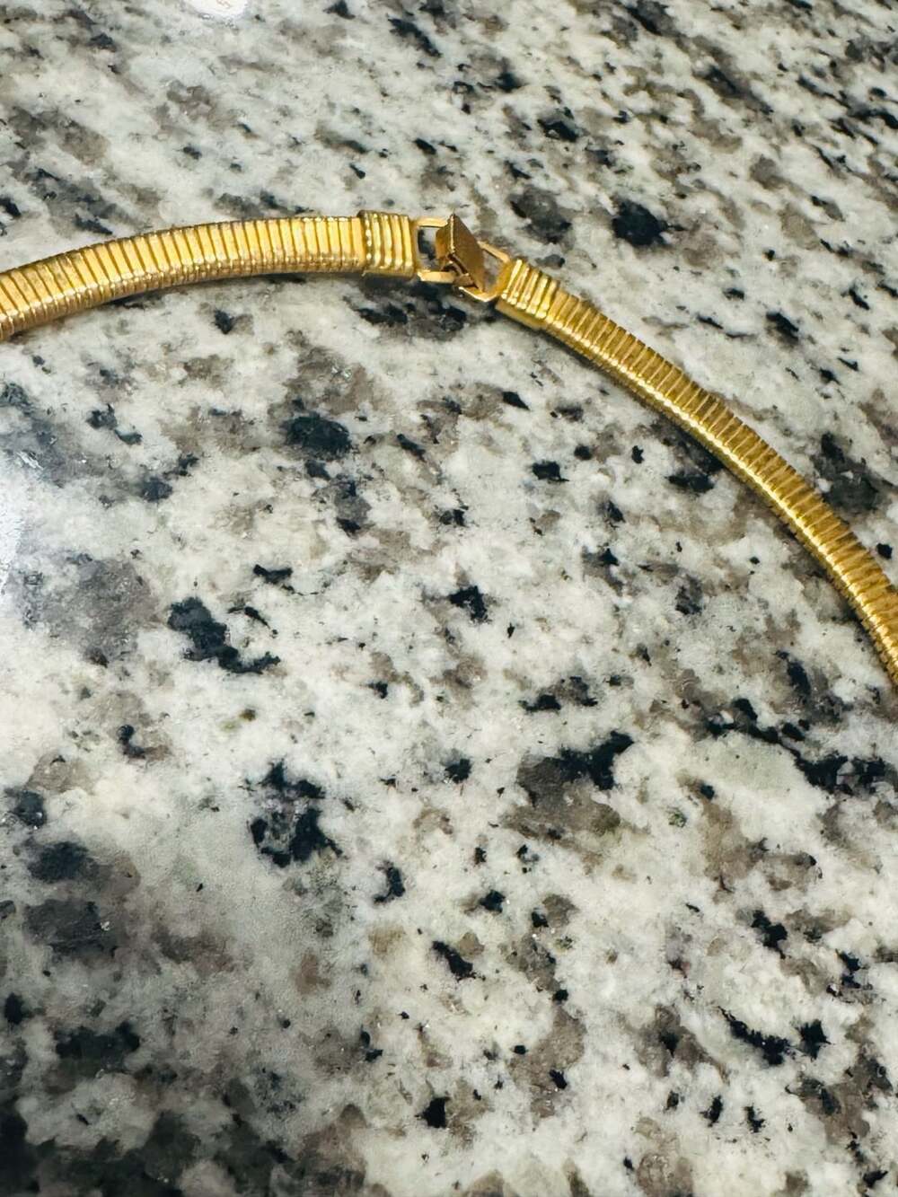 Vintage Gold Tone Omega Link Choker Necklace Collar - Picture 6 of 7